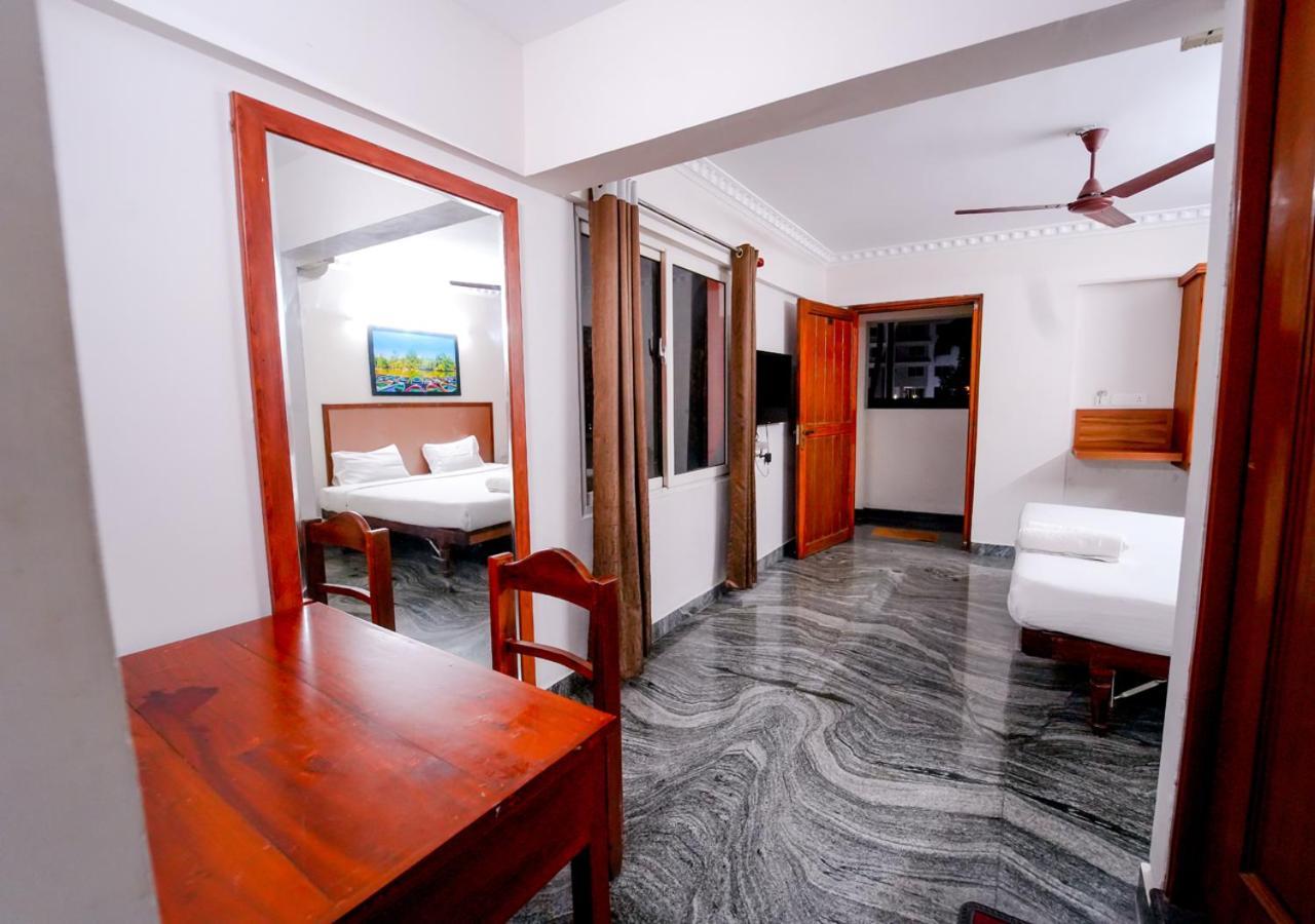 Hotel Luxe Vue - Premium Thiruvananthapuram Exterior foto